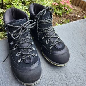 Men's Black Hiking Boots
